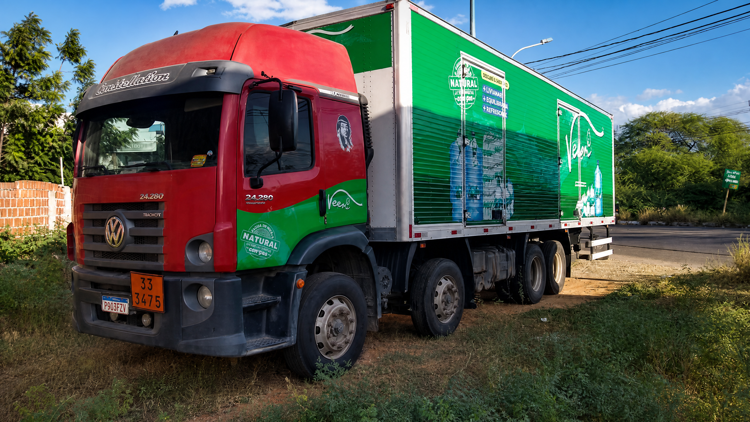 Caminhão Veem preparado para distribuição